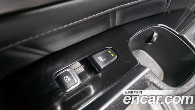 Kia Sorento 2020 — ფოტო 19/20