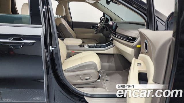 Kia Carnival 2025 — Photo 3/20