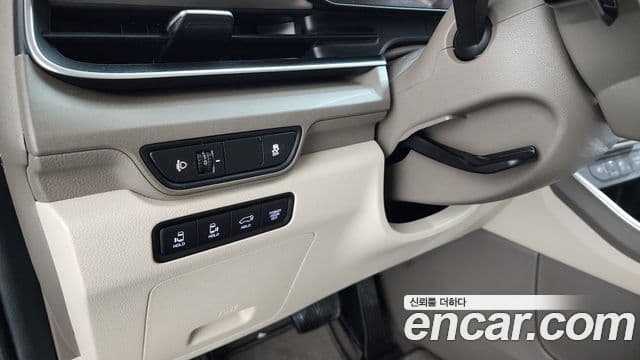 Kia Carnival 2025 — Photo 8/20
