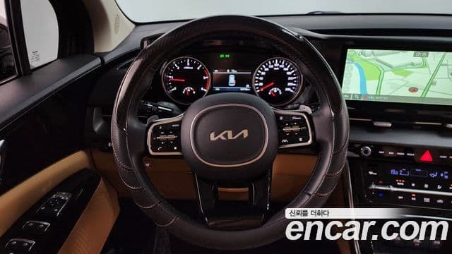 Kia Carnival 2023 — Фото 13/20