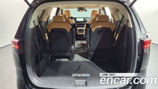 Kia Carnival 2023 — Фото 20/20