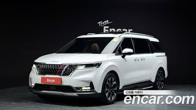Kia Carnival 2022 — Фото 1/20