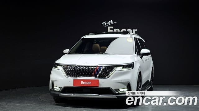 Kia Carnival 2022 — Фото 3/20