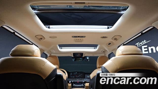 Kia Carnival 2022 — Фото 18/20