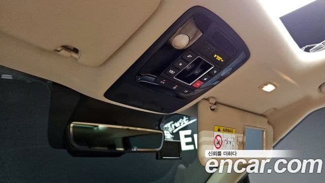 Kia Carnival 2022 — Фото 19/20
