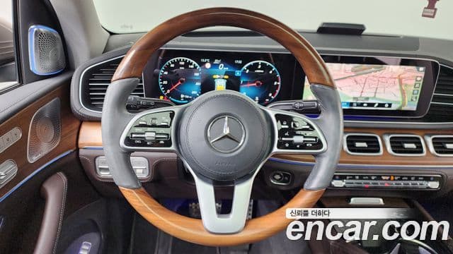 Mercedes-Benz GLS-Class 2020 — ფოტო 13/20