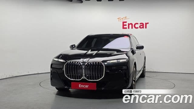 BMW 7 Series 2024 — ფოტო 3/20