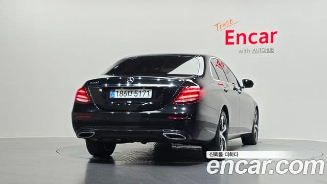 Mercedes-Benz E-Class 2020 — Şəkil 4/20
