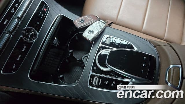 Mercedes-Benz E-Class 2020 — Şəkil 17/20