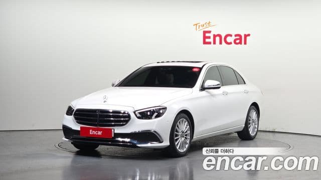 Mercedes-Benz E-Class 2023 — Şəkil 1/20