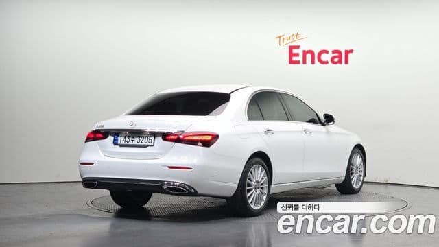 Mercedes-Benz E-Class 2023 — Şəkil 2/20