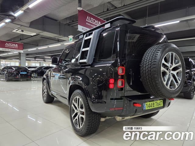 Land Rover Defender 2025 — ფოტო 5/20