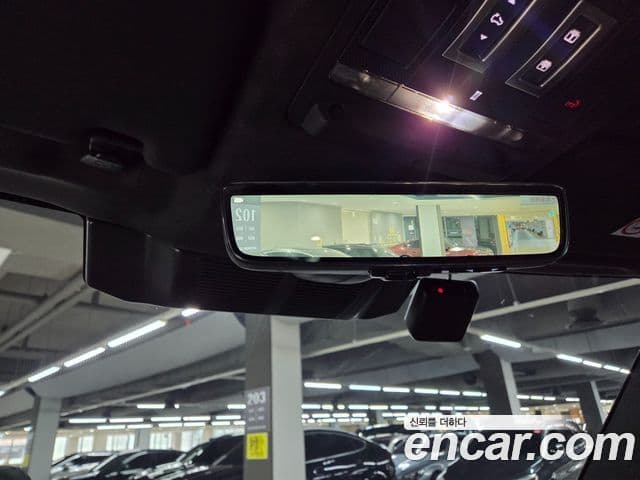 Land Rover Defender 2025 — ფოტო 10/20