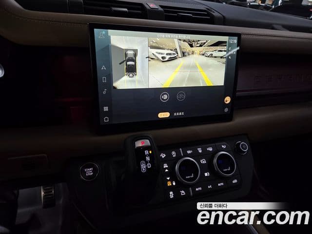 Land Rover Defender 2025 — ფოტო 12/20