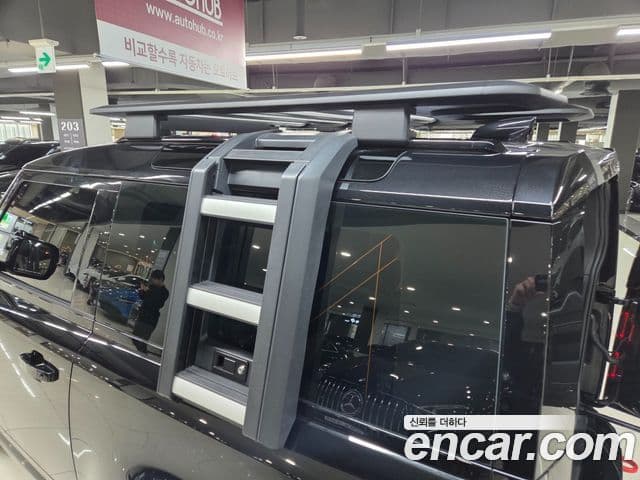 Land Rover Defender 2025 — ფოტო 18/20