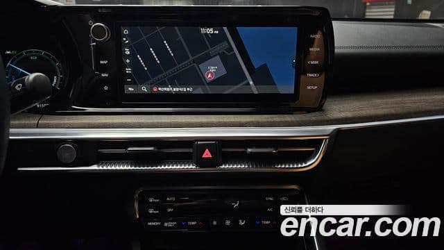 Kia K5 2020 — ფოტო 14/20