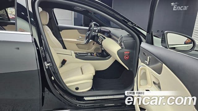 Mercedes-Benz A-Class 2025 — ფოტო 11/20