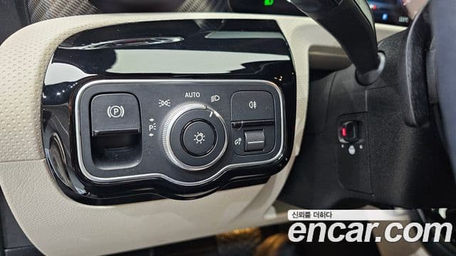 Mercedes-Benz A-Class 2025 — ფოტო 18/20
