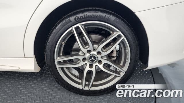 Mercedes-Benz CLA-Class 2018 — Şəkil 5/20