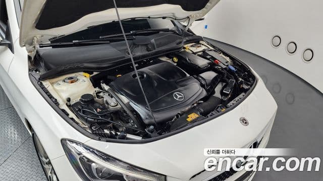 Mercedes-Benz CLA-Class 2018 — Şəkil 6/20