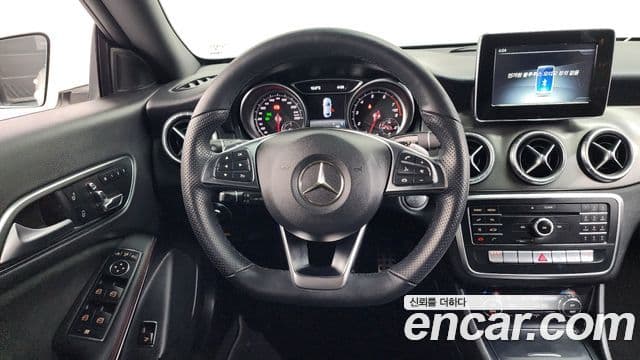 Mercedes-Benz CLA-Class 2018 — Şəkil 13/20