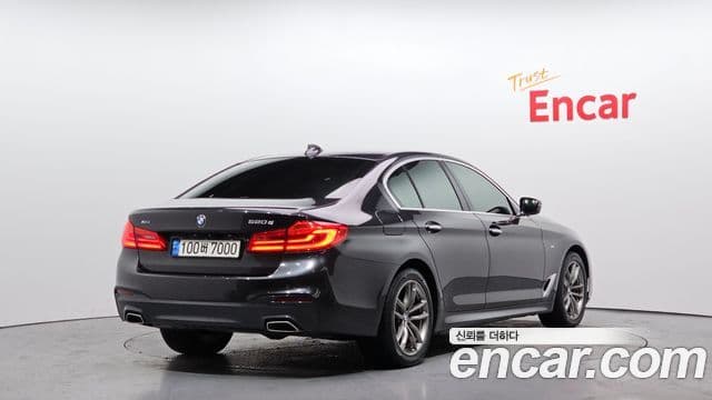 BMW 5 Series 2018 — Şəkil 2/20