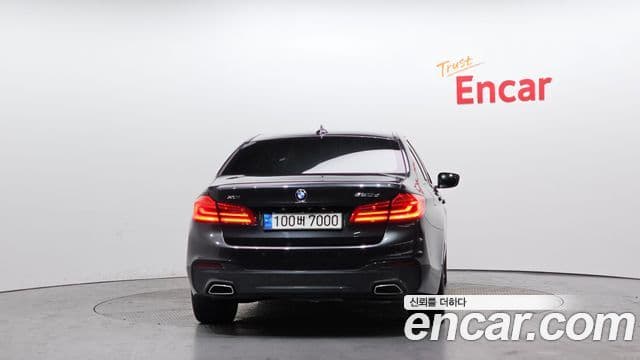 BMW 5 Series 2018 — Şəkil 4/20