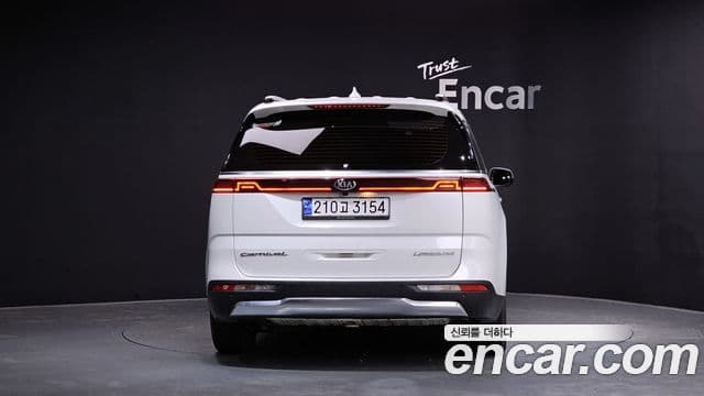 Kia Carnival 2020 — Фото 4/20