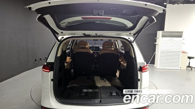 Kia Carnival 2020 — Фото 20/20