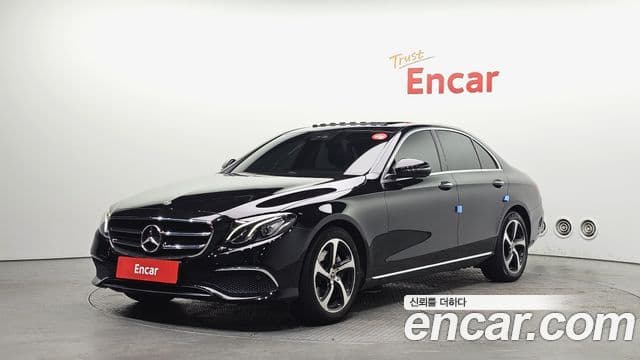 Mercedes-Benz E-Class 2019 — ფოტო 1/20