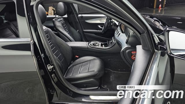 Mercedes-Benz E-Class 2019 — ფოტო 12/20
