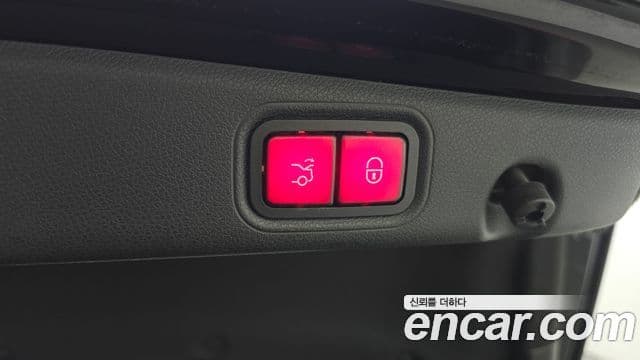 Mercedes-Benz E-Class 2019 — ფოტო 20/20