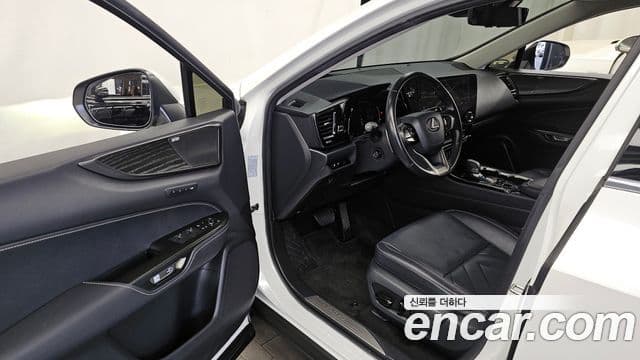 Lexus NX350h 2023 — Şəkil 8/20
