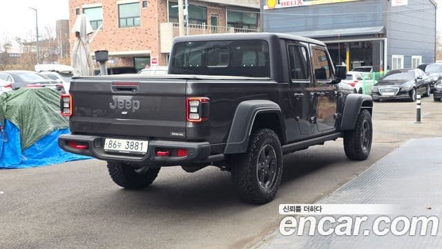 Jeep Gladiator 2021 — Şəkil 13/20