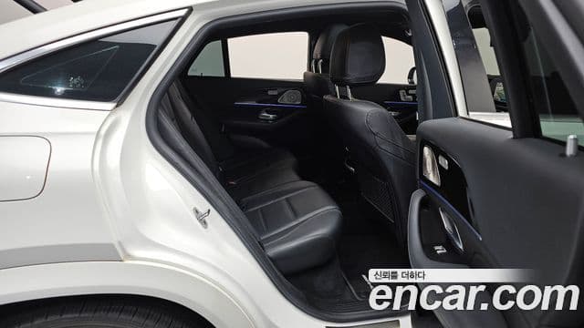 Mercedes-Benz GLE-Class 2023 — Фото 12/20