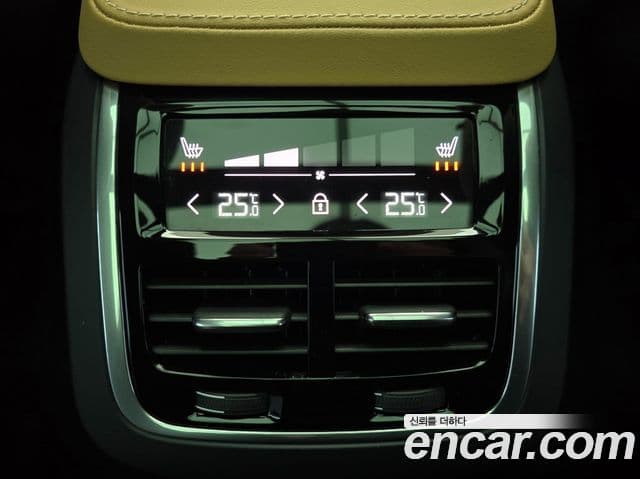 Volvo XC90 2025 — Şəkil 18/20