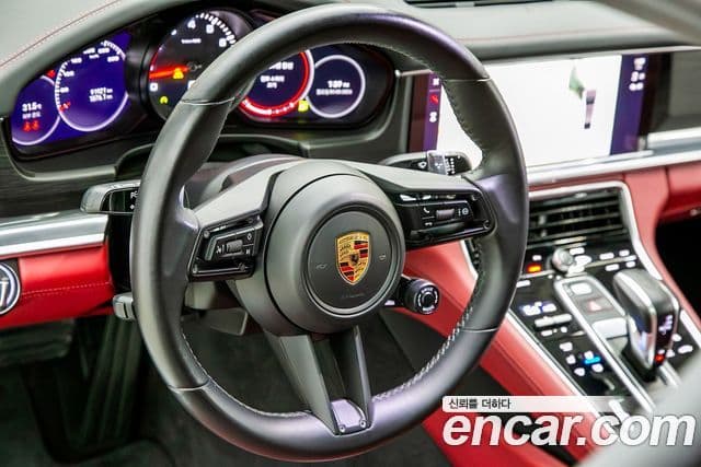 Porsche Panamera 2022 — Photo 19/20
