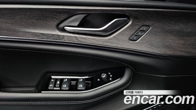 Jeep Grand Cherokee 2023 — Şəkil 12/20