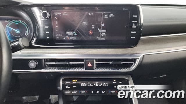 Kia K5 2020 — ფოტო 15/20