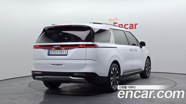 Kia Carnival 2023 — Şəkil 2/20