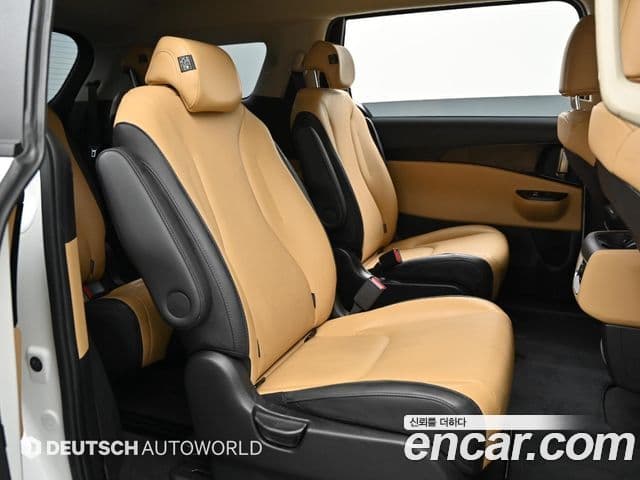 Kia Carnival 2022 — Şəkil 16/20