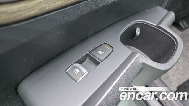 Kia Sorento 2020 — ფოტო 18/20