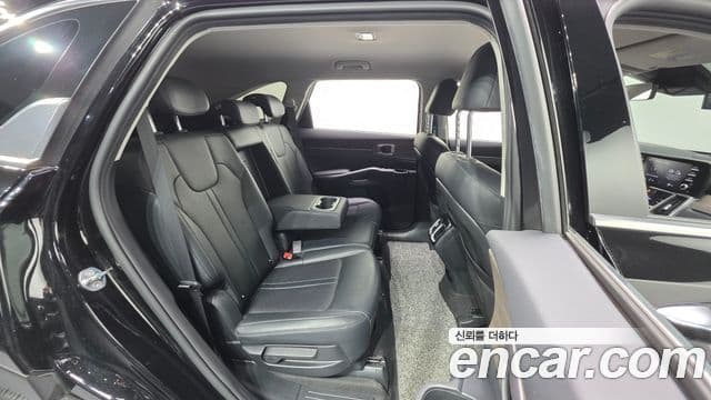 Kia Sorento 2020 — ფოტო 19/20