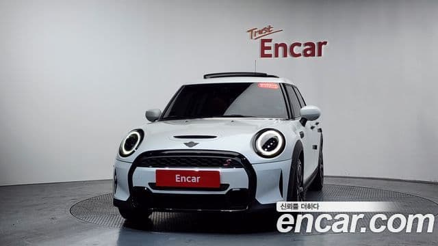 Mini Cooper S 2023 — ფოტო 3/20