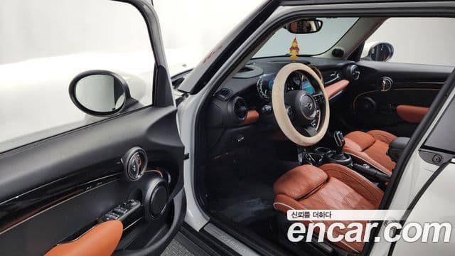 Mini Cooper S 2023 — ფოტო 10/20