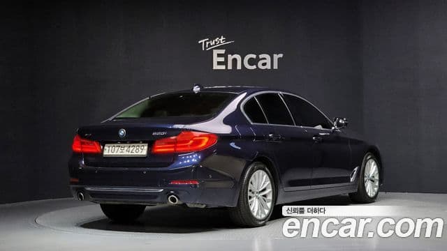 BMW 5 Series 2020 — ფოტო 5/20
