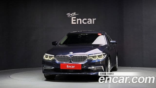 BMW 5 Series 2020 — ფოტო 6/20