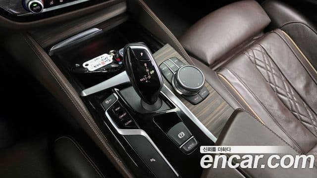 BMW 5 Series 2020 — ფოტო 4/20