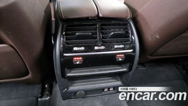 BMW 5 Series 2020 — ფოტო 12/20
