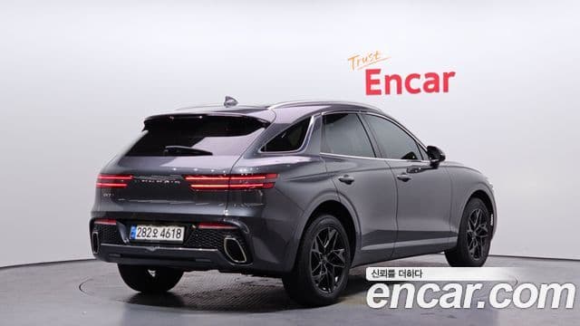 Genesis GV70 2021 — Şəkil 2/20